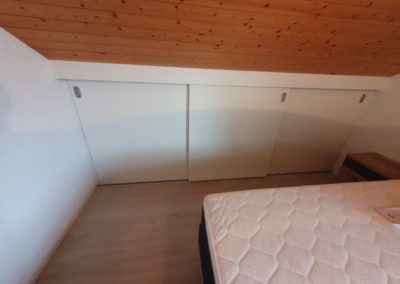 Meuble bois blanc